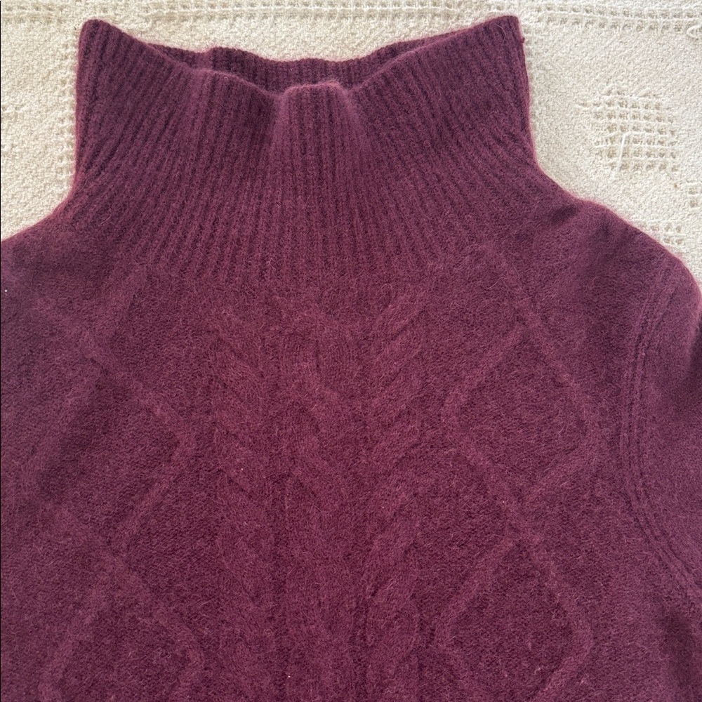 Talbots Cashmere‎ Cable Knit 
Women's Sweater Size SP - Picture 3 of 9